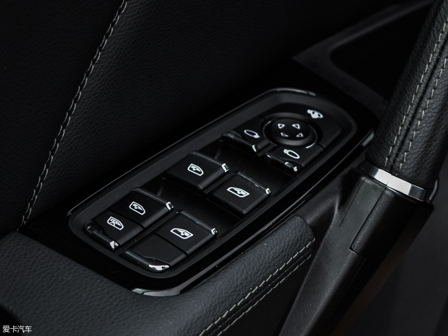 2016̩T600 \Ӱ 2.0T քF