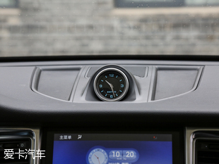 眾泰汽車2017款眾泰SR9