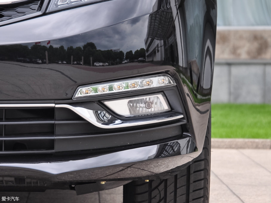 2016̩Z500 1.5T CVTA