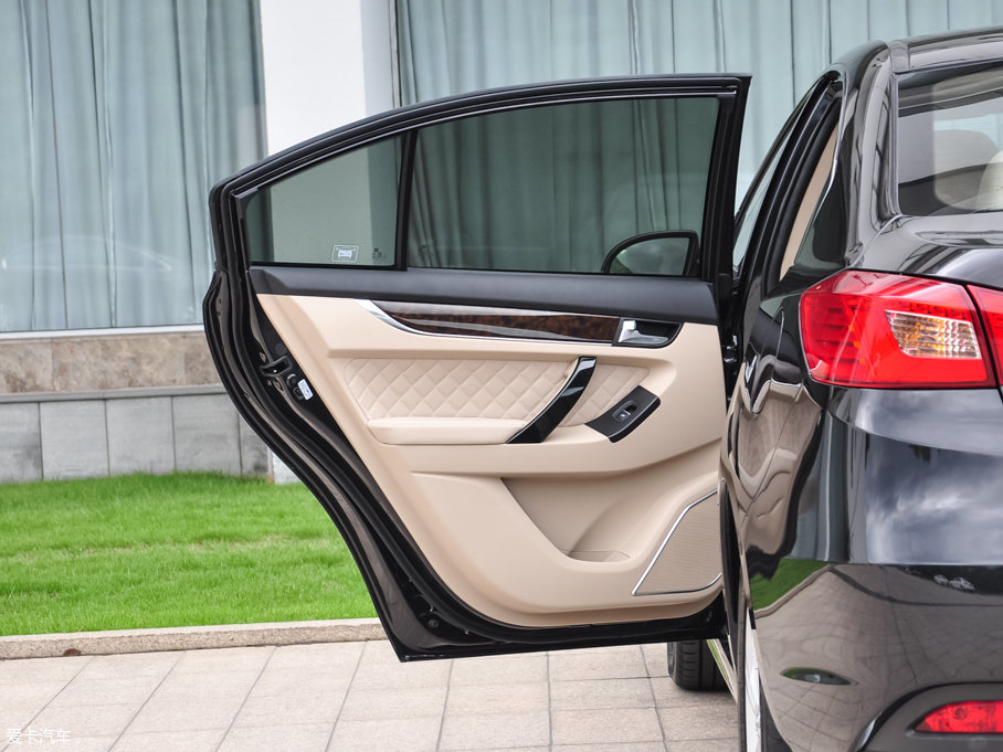 2016̩Z500 1.5T CVTA