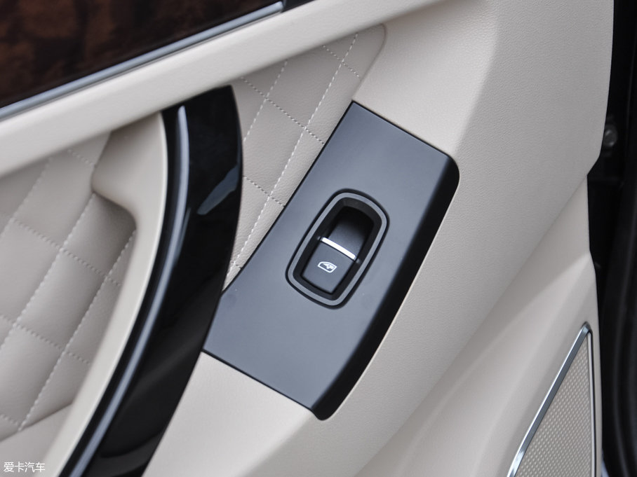 2016̩Z500 1.5T CVTA