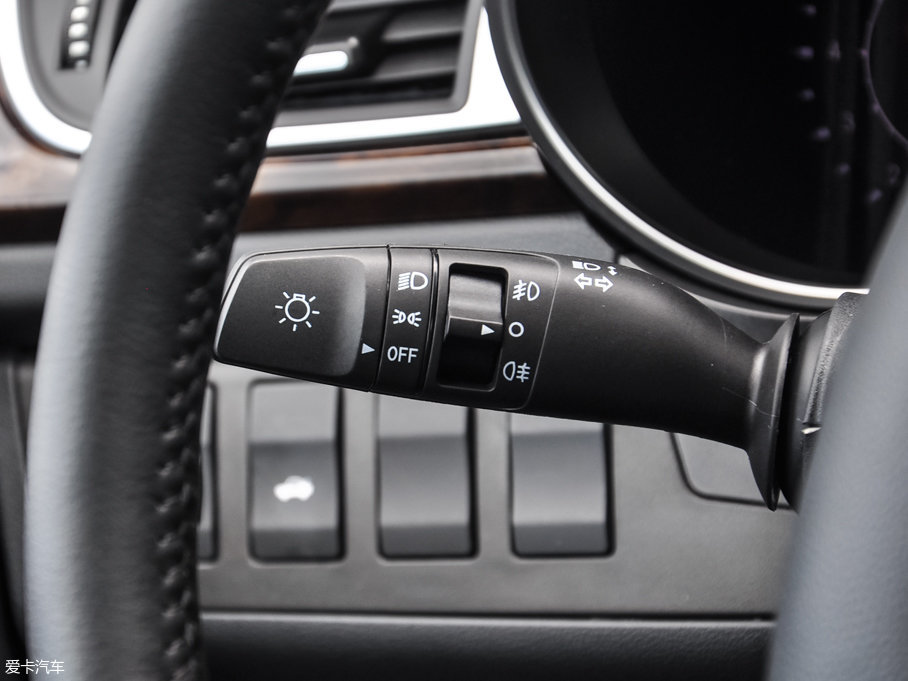 2016̩Z500 1.5T ք(dng)Ӣ