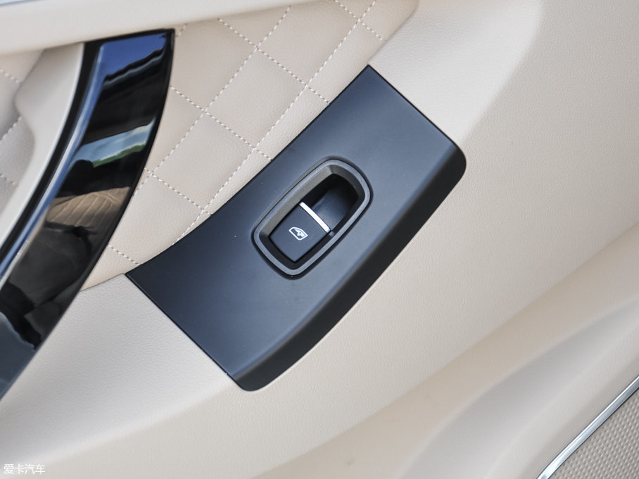 2016̩Z500 1.5T քF