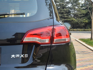 2017款超值版 1.6L 手动时尚型 尾灯