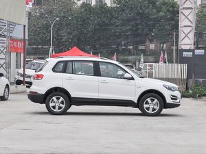 2017款超值版 1.6L 手动舒适型 整体外观