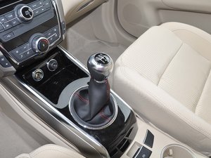 2017款超值版 1.6L 手动舒适型 换挡杆