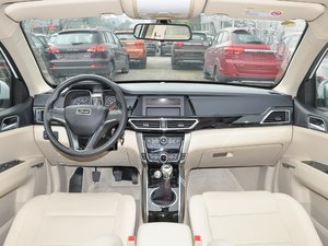 2017款超值版 1.6L 手动舒适型 内饰全景