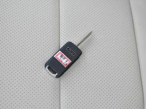 2017款升级版 1.5T 手动豪华型 7座 车钥匙