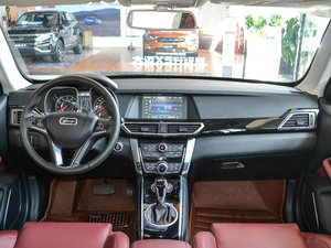 2017款升级版 1.5T CVT总督型 内饰全景