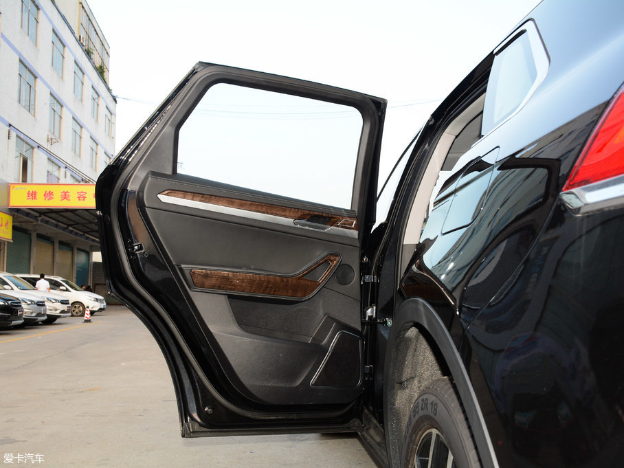 2017����~X7 1.8T DCT���A��