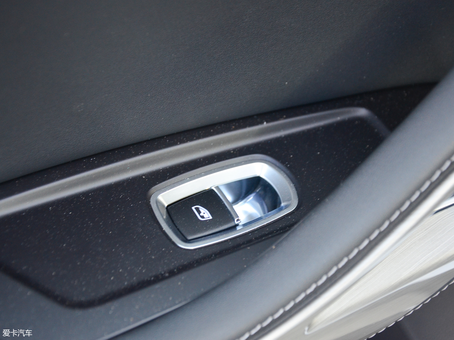 2017~X7 M(jn) 1.8T DCTAɽ