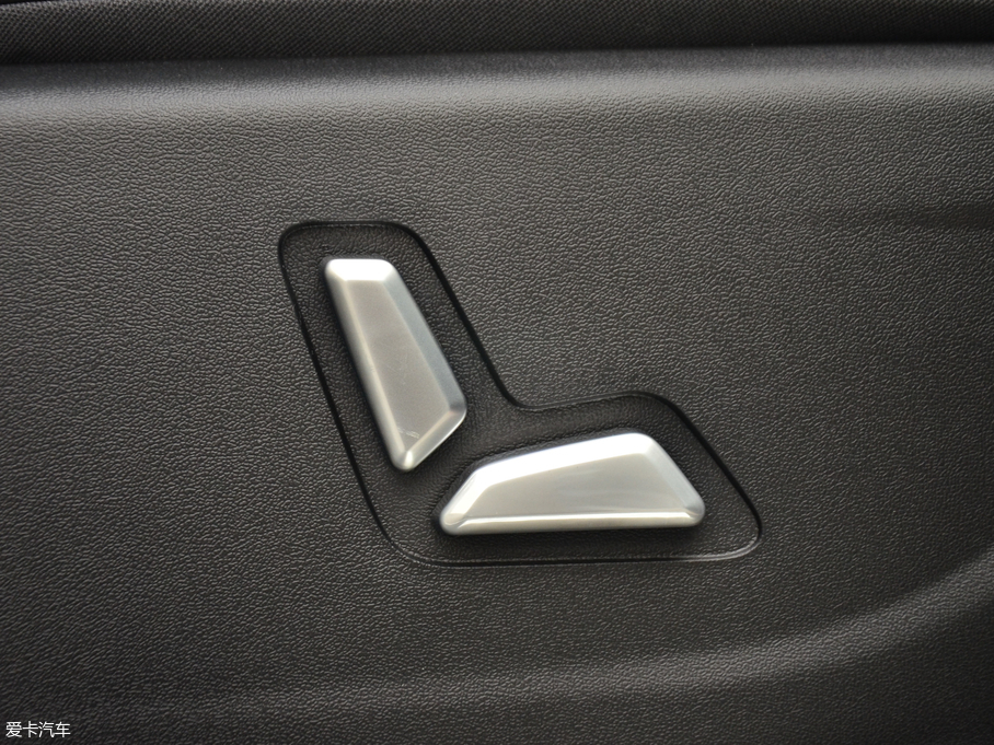 2017~X7 M(jn) 1.8T DCTAɽ