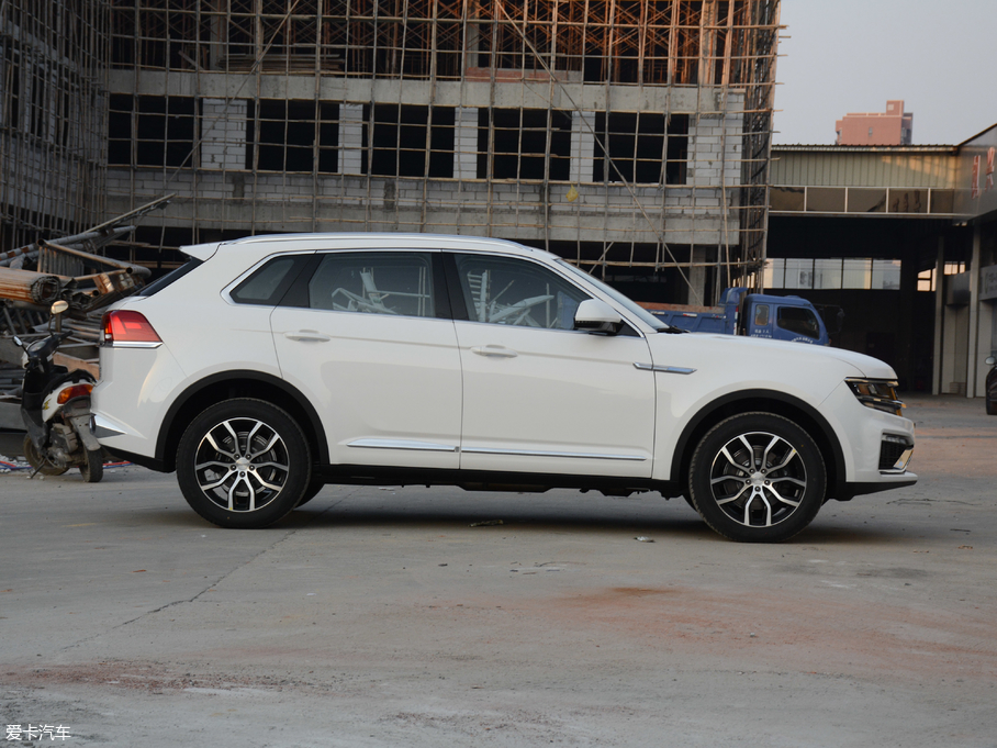 2017~X7 M 1.8T DCTɽ