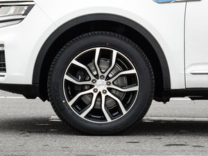 2017款1.8T 手动尊贵型 轮圈