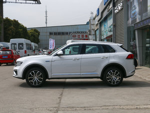 2017款1.8T 手动豪华型 正侧（左）
