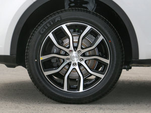 2017款1.8T 手动豪华型 轮圈