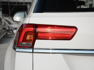 2017M(jn) 1.8T DCTɽ (x)(ji)^