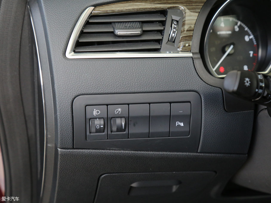 2017�̩T600 1.5T �քӺ��A�R�q��