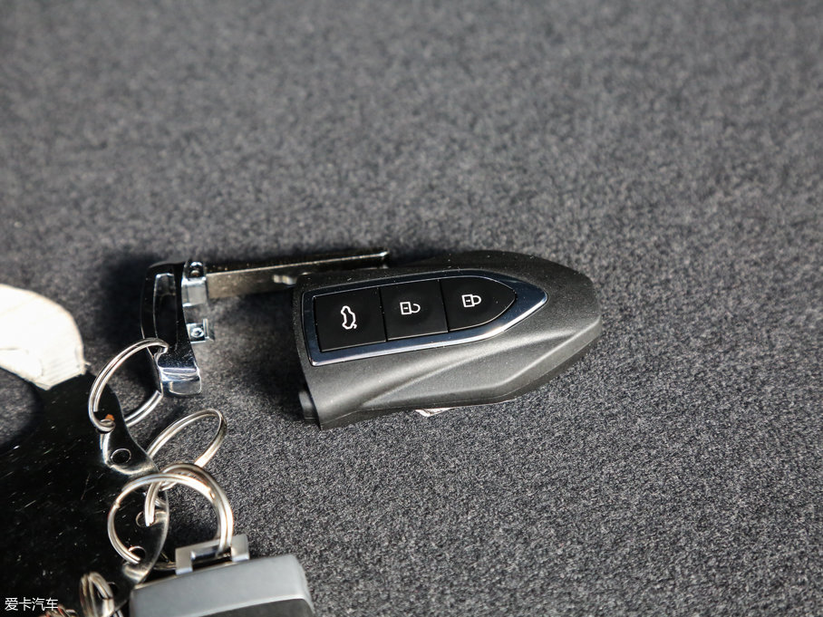 2017̩T600 1.5T քӺARq