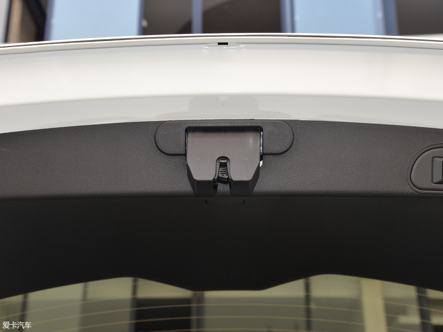 2018�̩T600 �\�Ӱ� 1.5T �Ԅ����F��