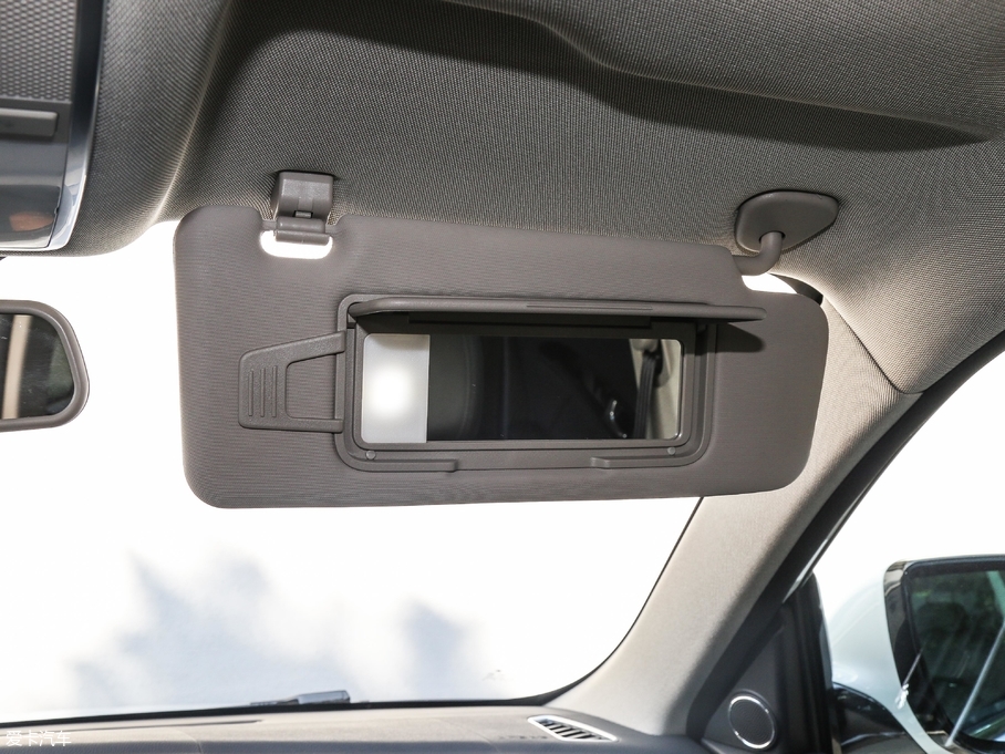 2018̩T600 \Ӱ 1.5T ԄӺA