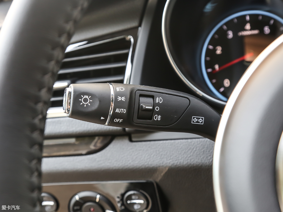 2018̩T600 \Ӱ 1.5T ԄӺA