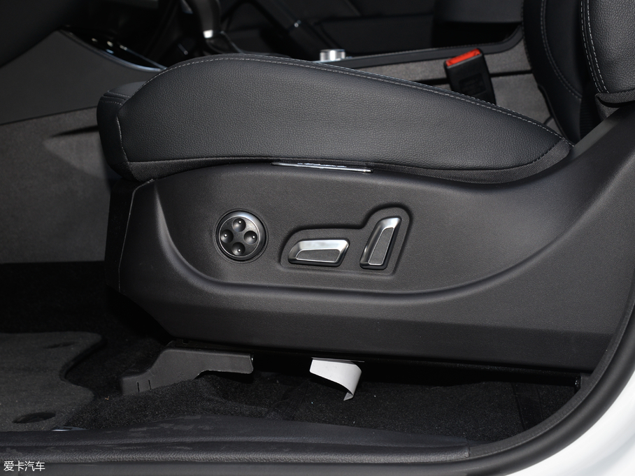 2018�̩T600 �\�Ӱ� 1.5T �Ԅ���Ş��