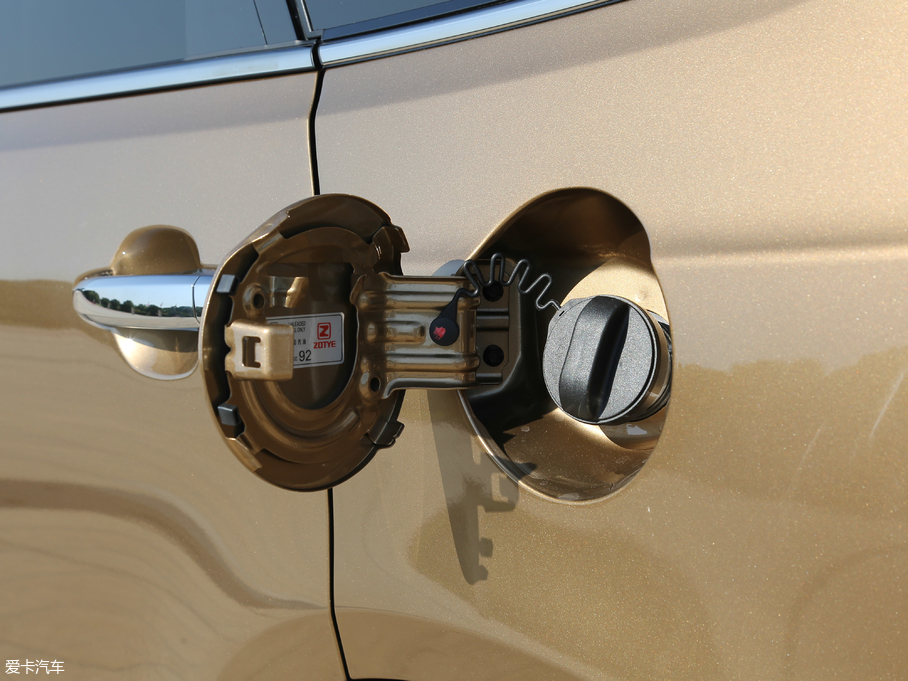 2018�̩T600 �\�Ӱ� 1.5T �ք�������