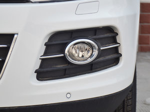 2017款1.5T 手动豪华贺岁版 前雾灯