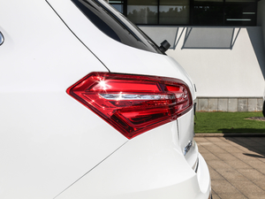 2018\Ӱ 1.5T ԄӺA (ji)^