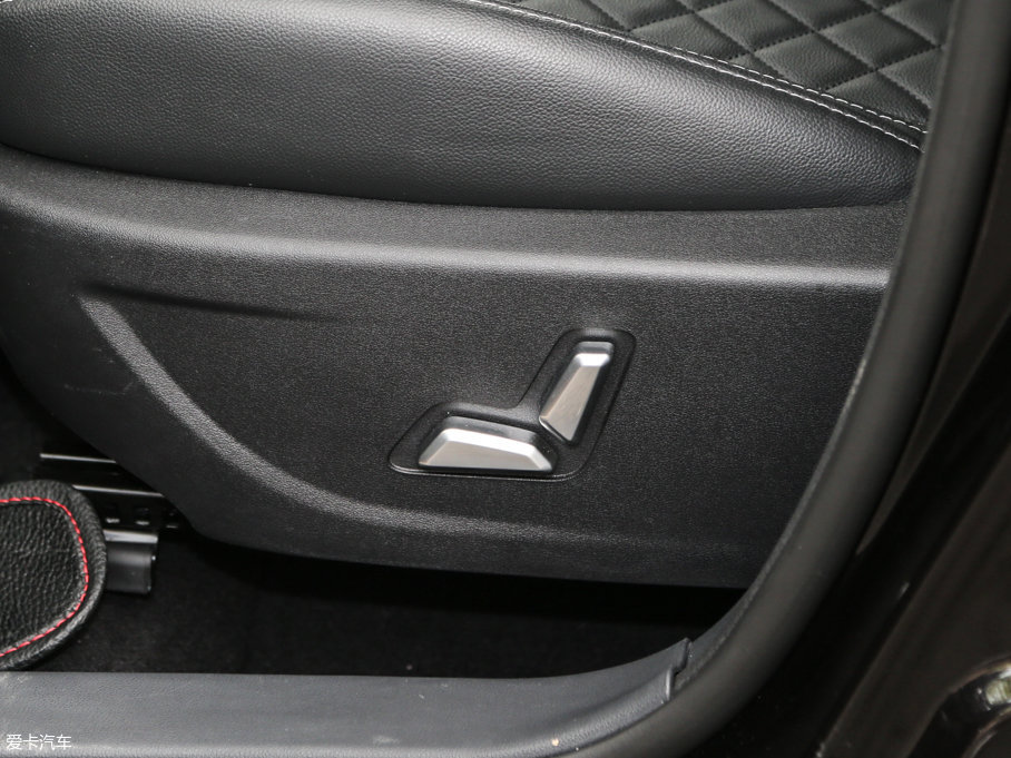 2017̩Z560 1.5T քF