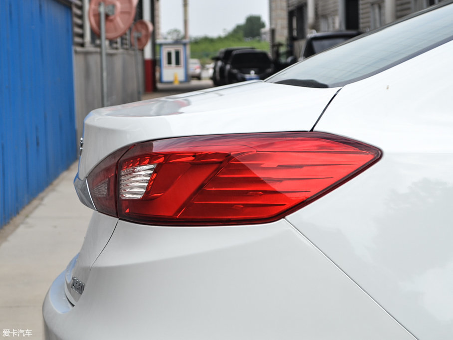 2017̩Z560 1.5T քm