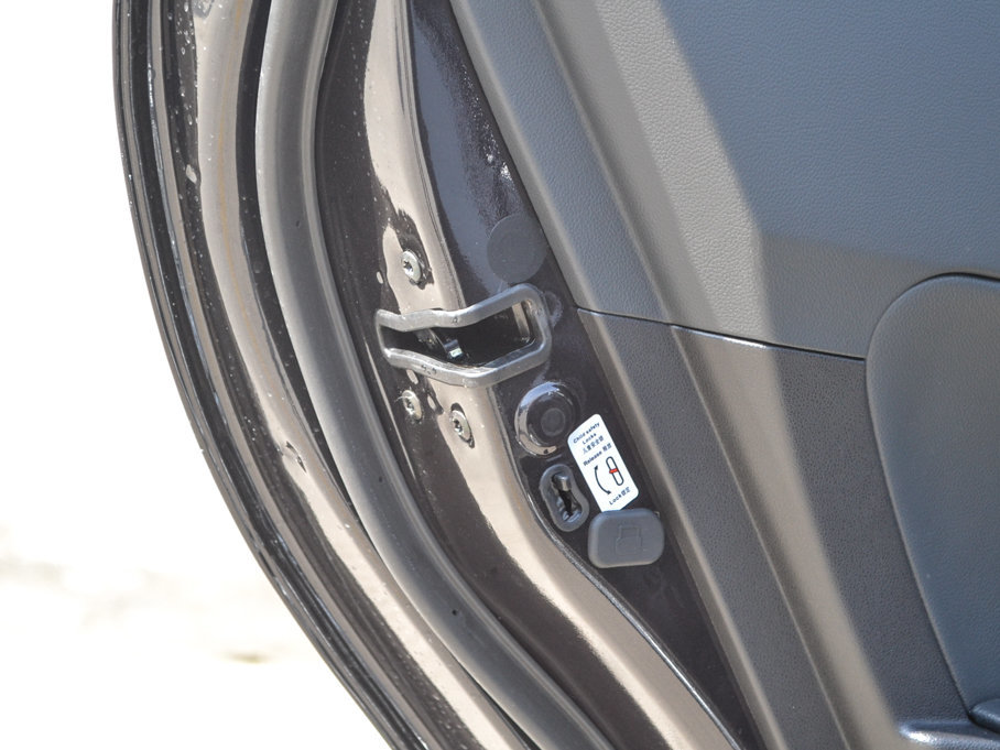 2017̩Z560 1.5T քm