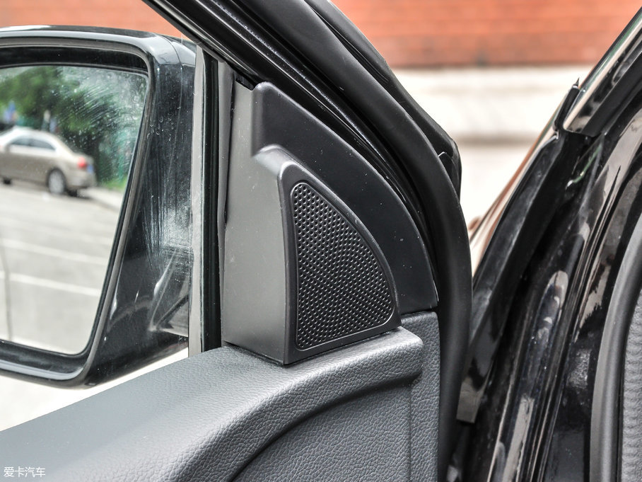 2017̩Z560 1.5T CVTA