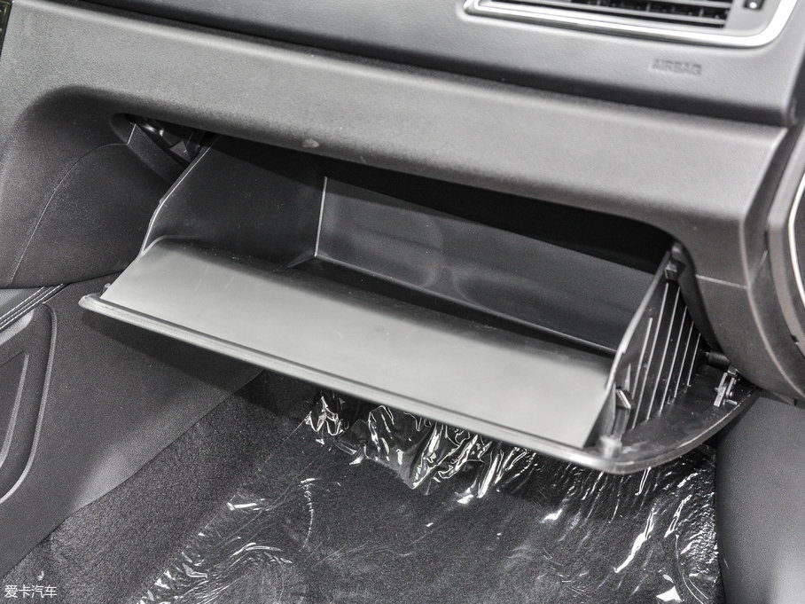 2017̩Z560 1.5T CVTA