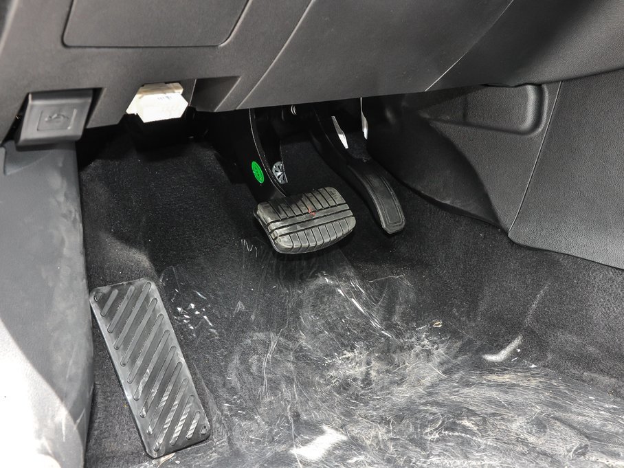 2017̩Z560 1.5T CVTA