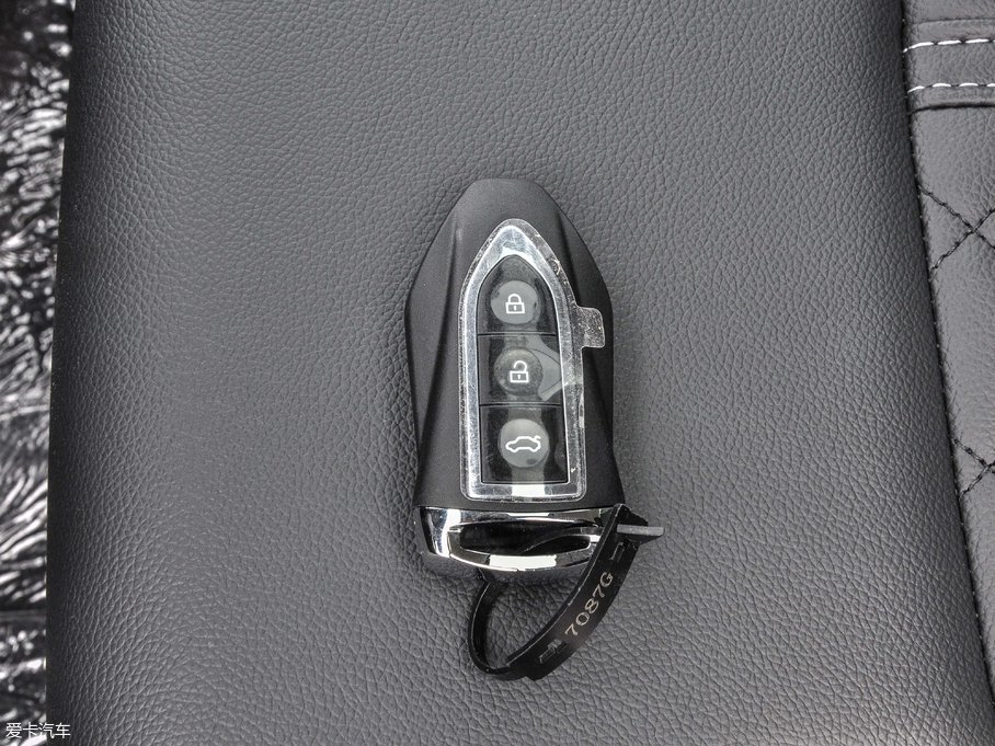 2017̩Z560 1.5T CVTA