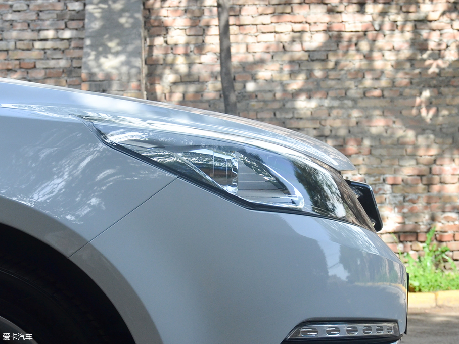 2017̩Z560 1.5T քF