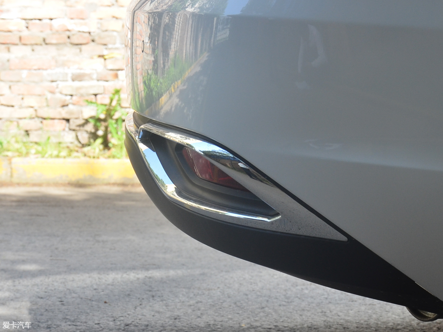 2017̩Z560 1.5T քF