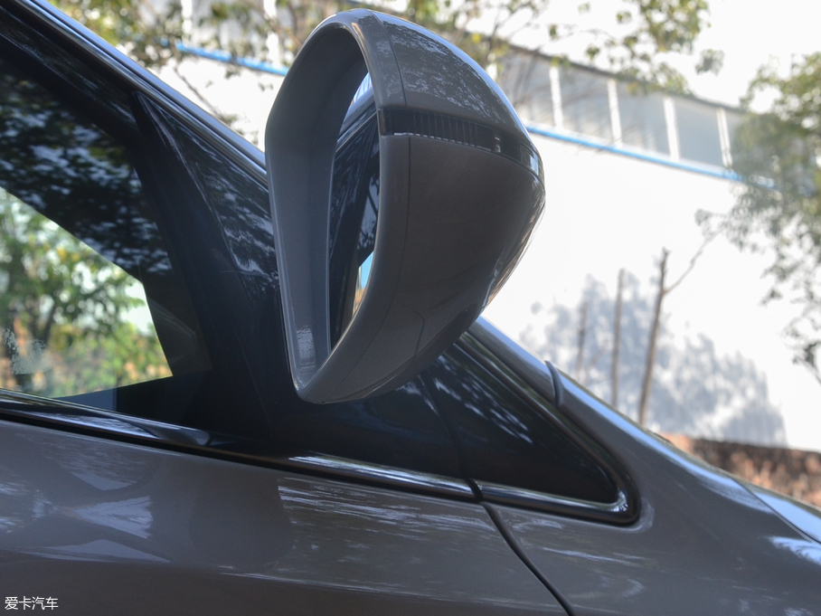 2017̩Z560 1.5T քF