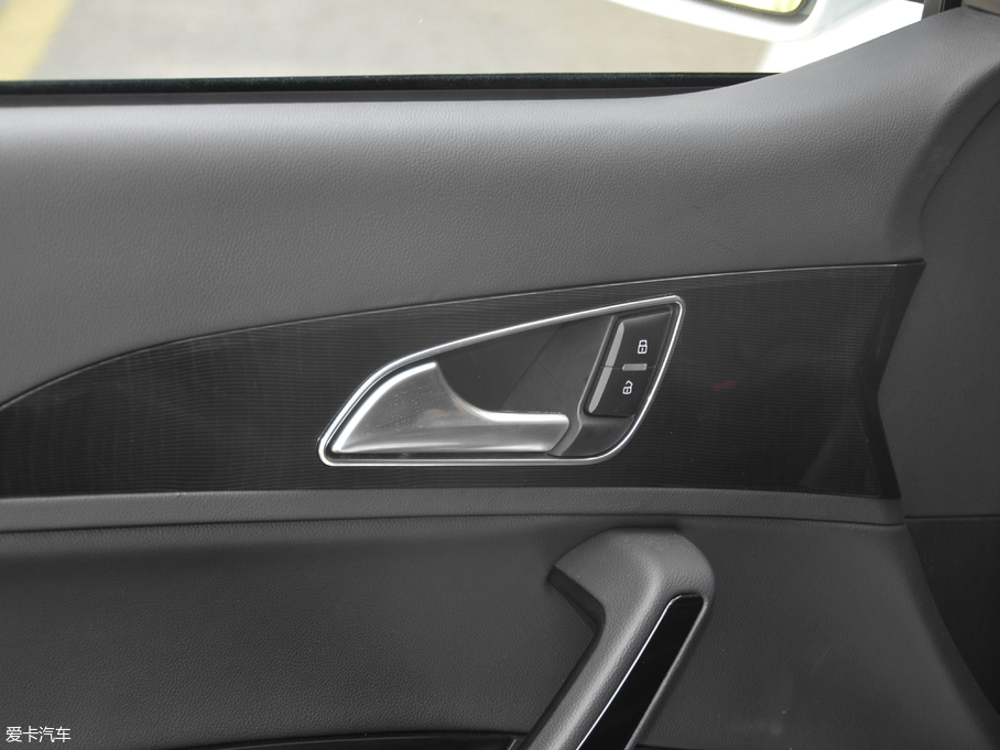 2017̩Z560 1.5T քF