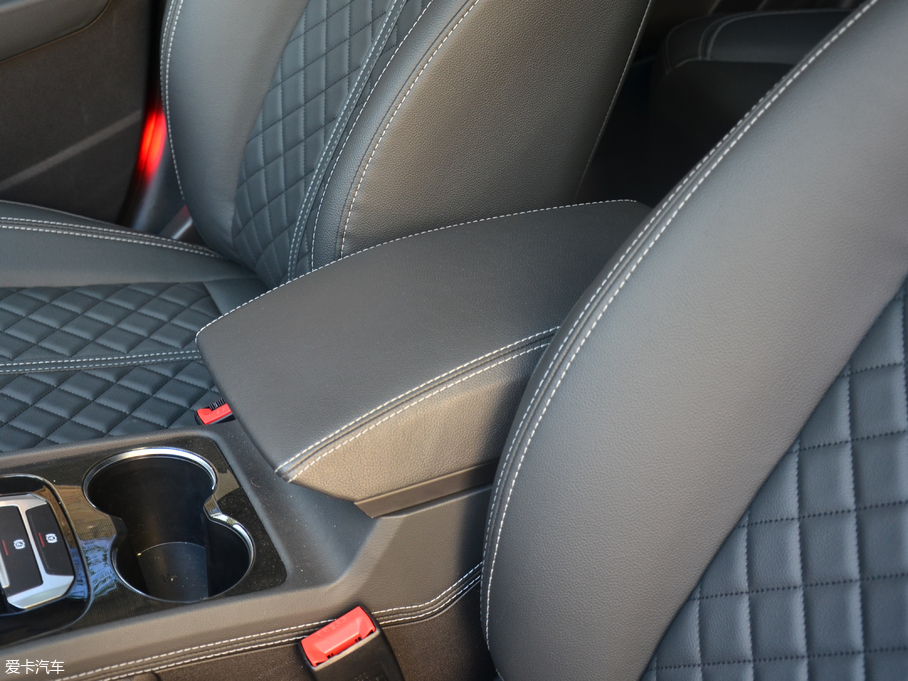 2017̩Z560 1.5T քF