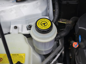 2017款1.5L 手动尊贵型 其它