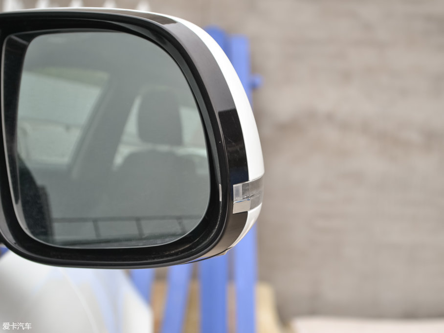 2017�̩T600 Coupe 1.8T  DCT������