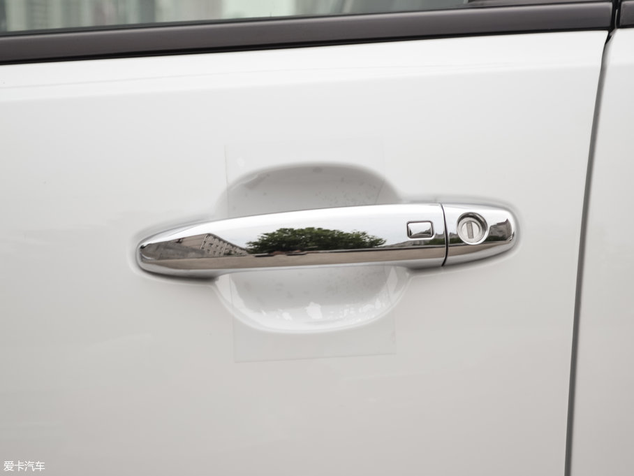 2017�̩T600 Coupe 1.8T  DCT������