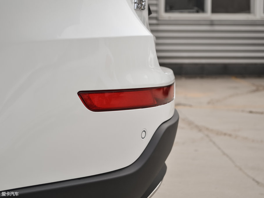 2017�̩T600 Coupe 1.8T  DCT������