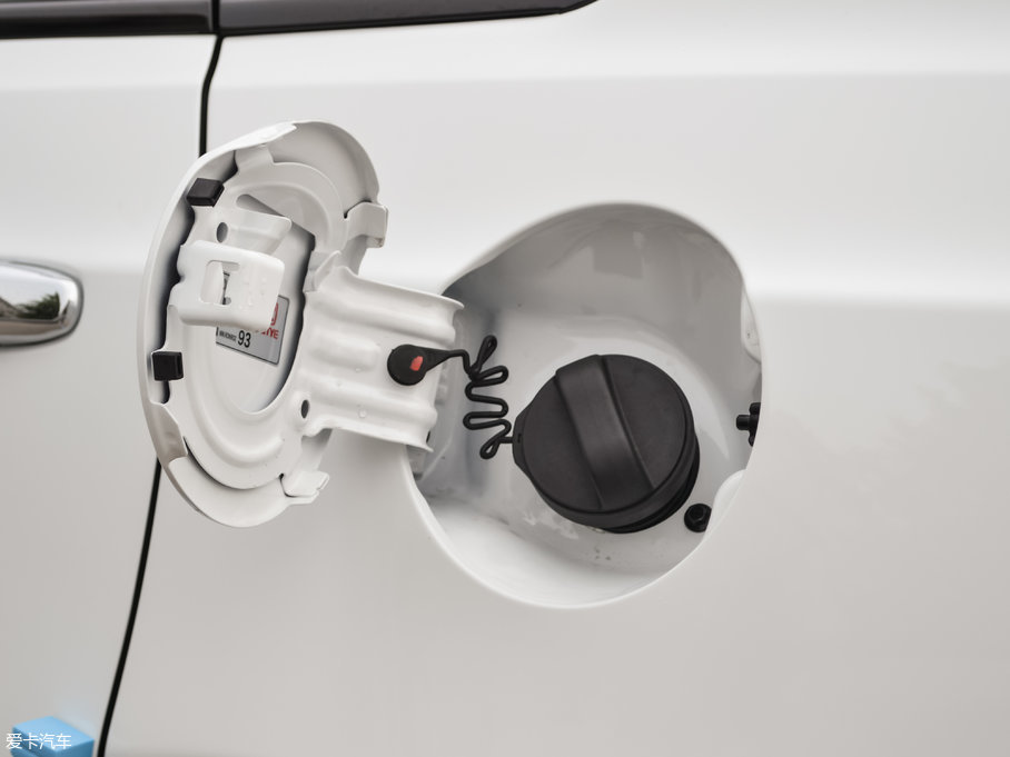 2017�̩T600 Coupe 1.8T  DCT������