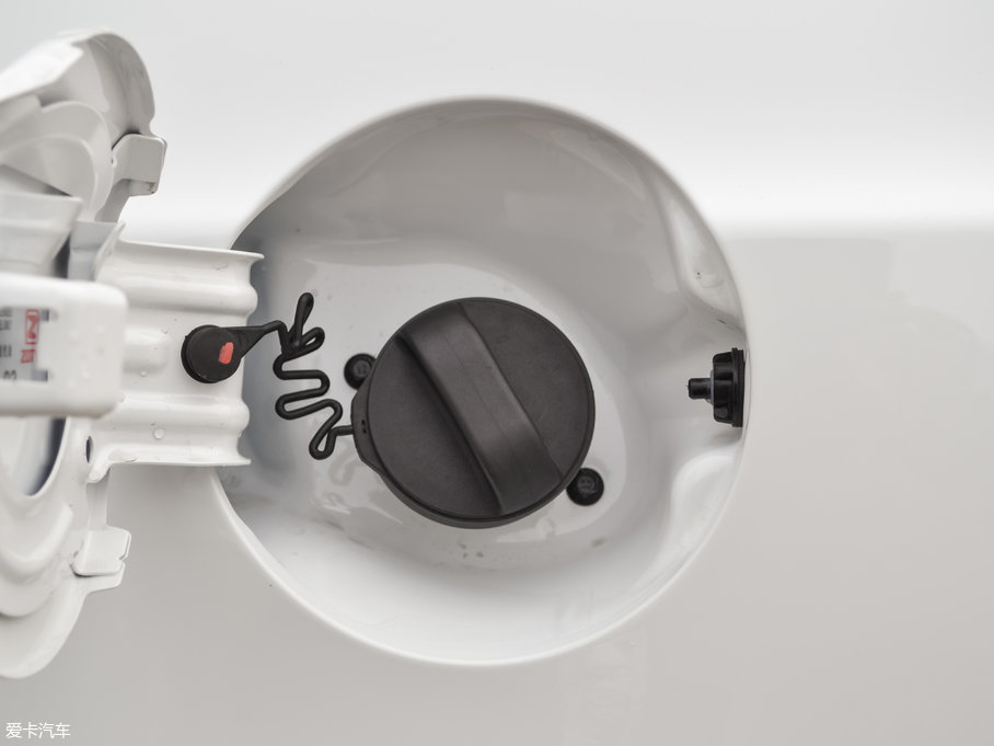 2017�̩T600 Coupe 1.8T  DCT������