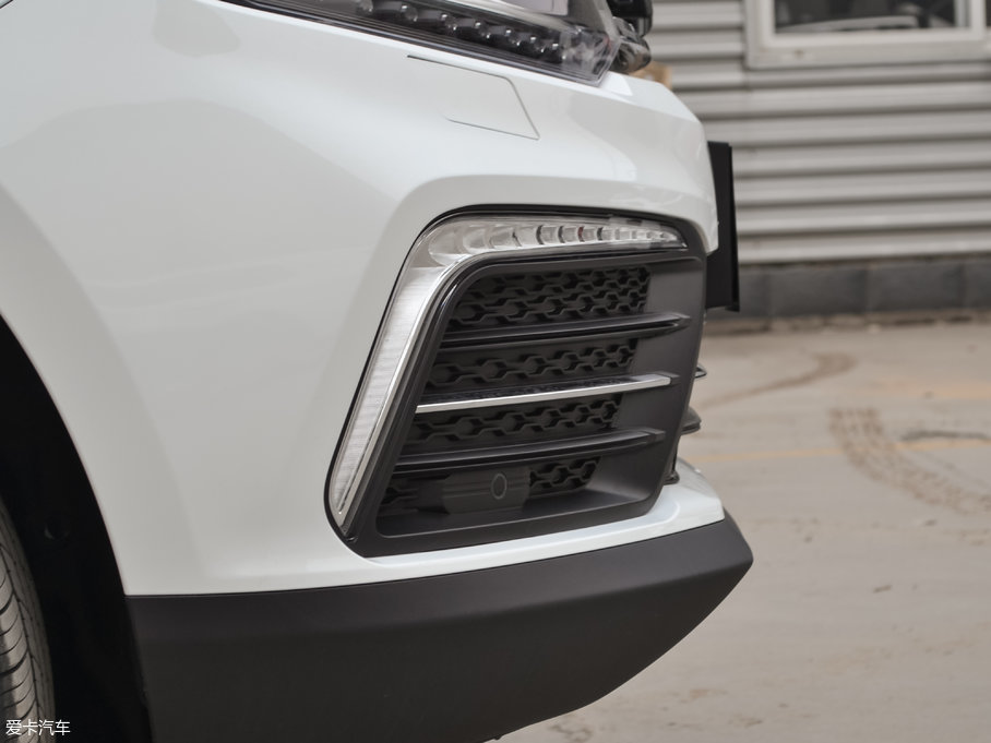 2017�̩T600 Coupe 1.8T  DCT������