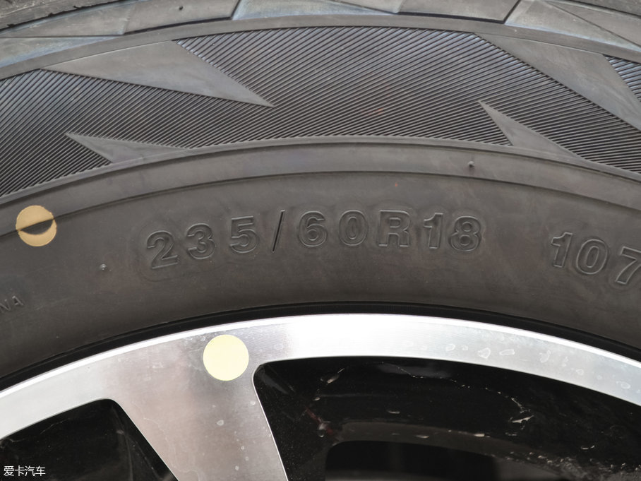 2017�̩T600 Coupe 1.8T  DCT������